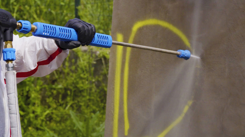 使用專業(yè)高壓清洗機去除涂鴉 使用專業(yè)高壓清洗機去除涂鴉