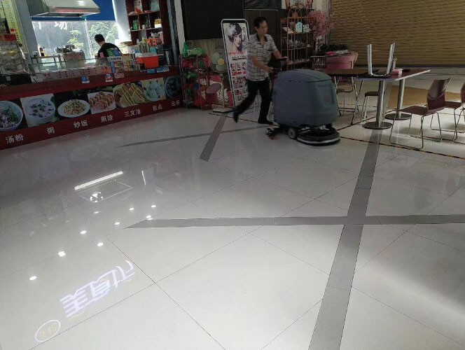 物業小區選購洗地機注意事項 物業小區選購洗地機注意事項