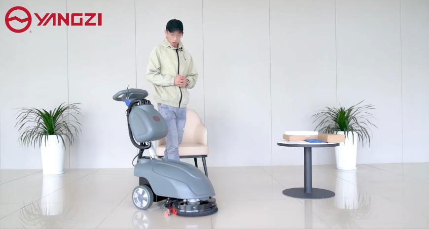 YZ-X1小型手推式洗地機 YZ-X1小型手推式洗地機