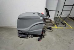 洗地機(jī)花多少錢買合適 洗地機(jī)花多少錢買合適