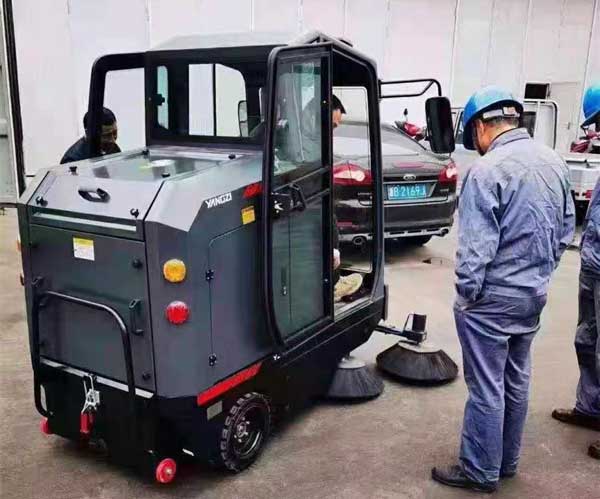 電動環衛掃地車優勢體現在哪里？值得買嗎？